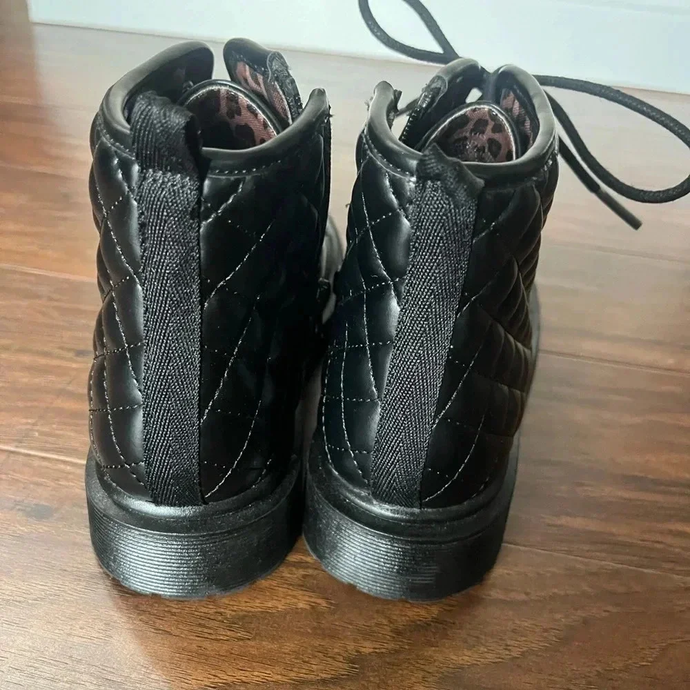 Steve Madden Quilted Combat Boots-girls size 4 NWOT